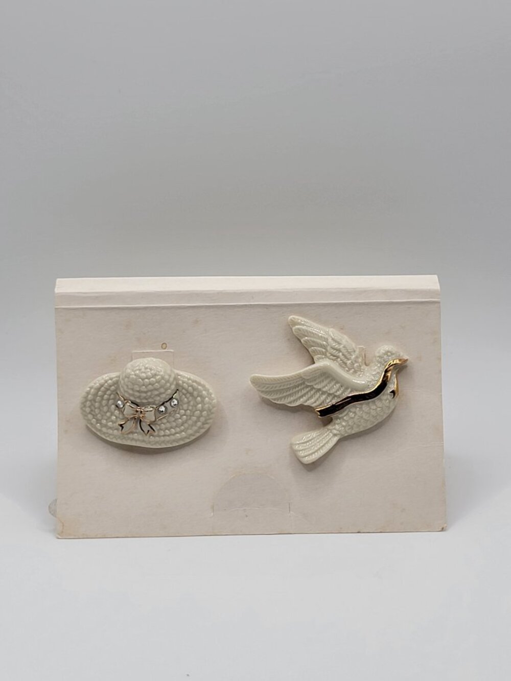 Vintage Lenox Fine Porcelain Ivory Gold Dove & Hat Brooch Pin Set On Card